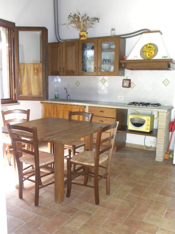 Agriristoro Podere S. Andrea Massa Marittima Exteriör bild